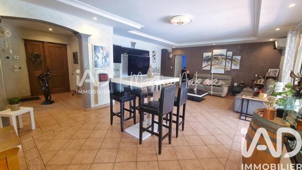 Maison à vendre 7 pièces 240,67 m² Trans-en-Provence