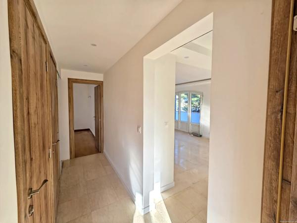 Appartement T3/4 avec terrasse et garage