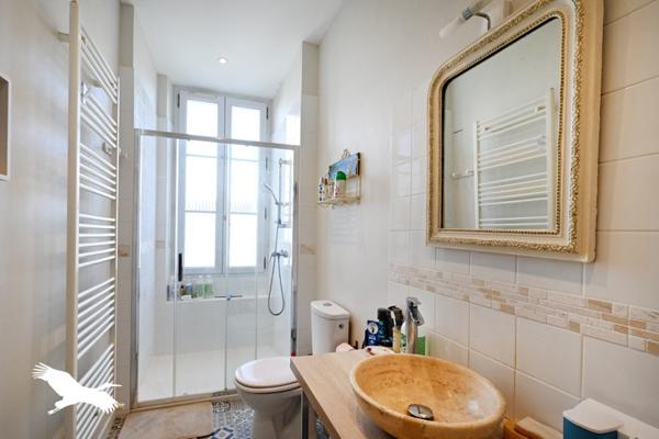 Maison à vendre 286 740 € Montmoreau-Saint-Cybard 7 p 170 m² DPE D