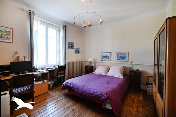 Maison à vendre 286 740 € Montmoreau-Saint-Cybard 7 p 170 m² DPE D