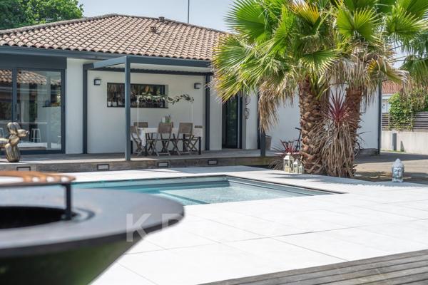 EXCLUSIVITÉ – LE TEICH / BALANOS Maison contemporaine