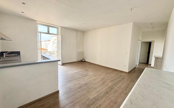 Appartement à louer    3 pièces • 60,40 m2 Nice