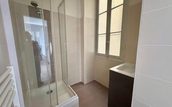 Appartement à louer    3 pièces • 60,40 m2 Nice