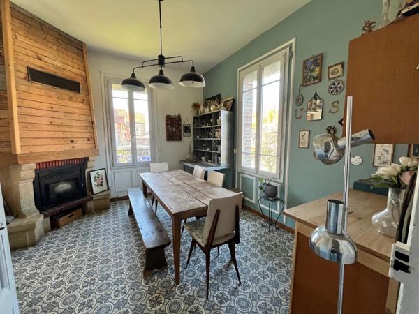 MAISON DE CHARME à vendre 8 pièces CENTRE AUFFAY (76)