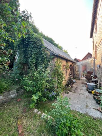 MAISON DE CHARME à vendre 8 pièces CENTRE AUFFAY (76)