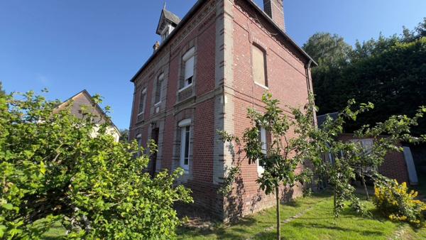 MAISON DE CHARME à vendre 8 pièces CENTRE AUFFAY (76)