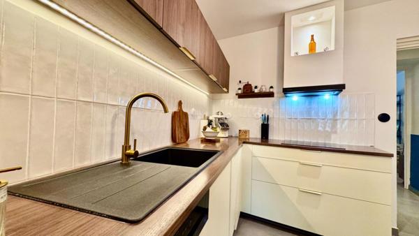 Appartement Nevers 4 pièce(s) 102 m2, parking atelier