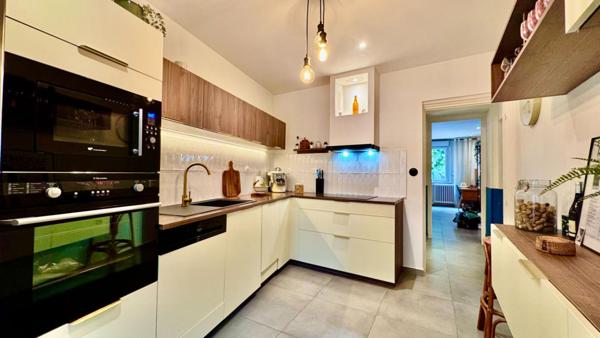 Appartement Nevers 4 pièce(s) 102 m2, parking atelier