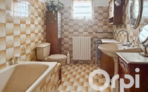 Maison à vendre    7 pièces •  Beaucaire