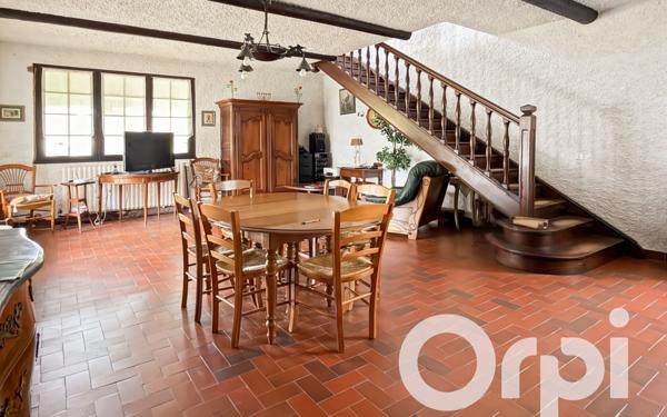 Maison à vendre    7 pièces •  Beaucaire