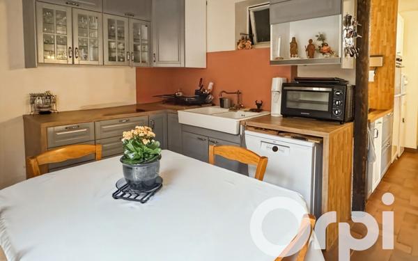 Maison à vendre    7 pièces •  Beaucaire