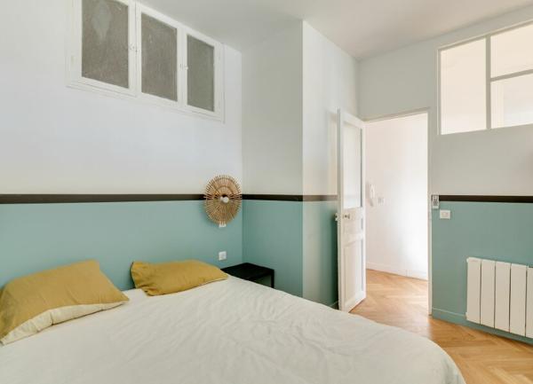 Appartement à vendre    3 pièces • 68,72 m2 Marseille 2