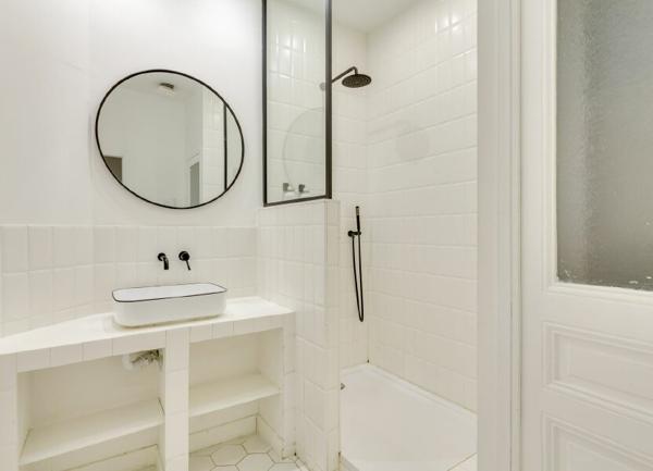 Appartement à vendre    3 pièces • 68,72 m2 Marseille 2