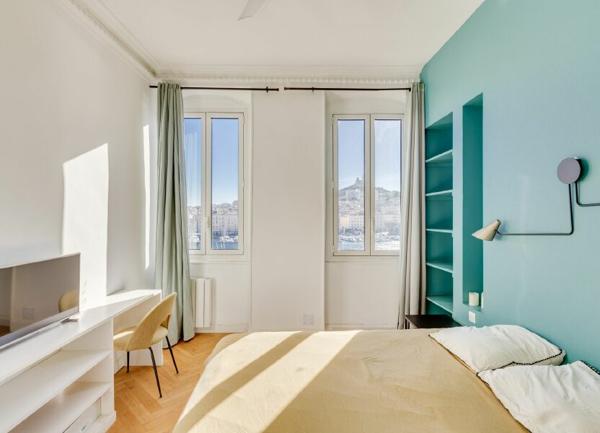Appartement à vendre    3 pièces • 68,72 m2 Marseille 2