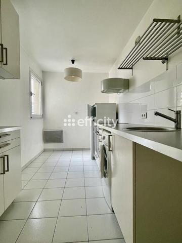 Appartement
         2 pièces
        - 51 m² Exclusivité 535 000 € *