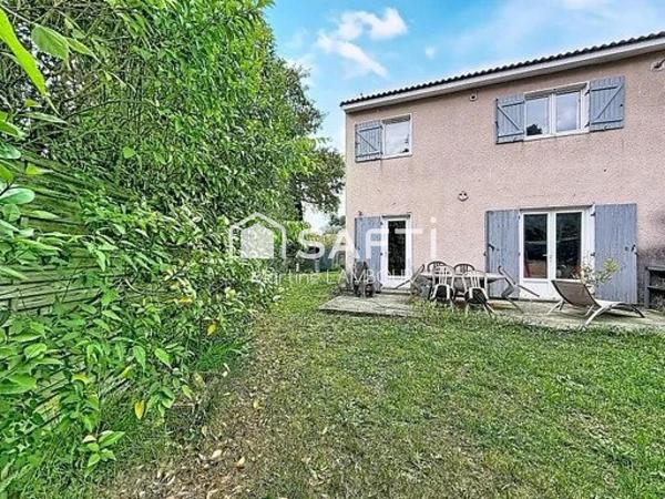 Maison T4 avec garage sur terrain de 252 m²