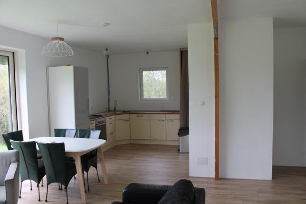 Saint Maur (18 )- Fermette rénovée avec bungalow et grande grange sur 4,7 hectares. Saint-Maur (18270)