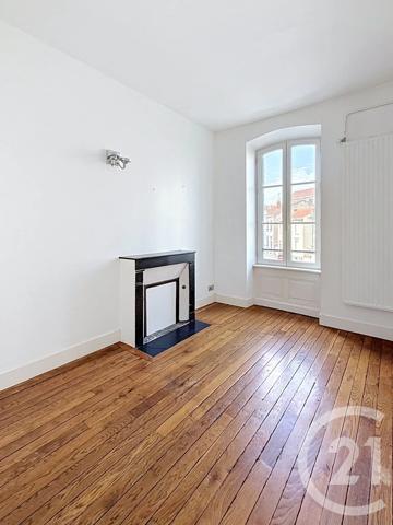Appartement F4 à vendre  5 pièces - 105,01 m 2   CLERMONT FERRAND  - 63