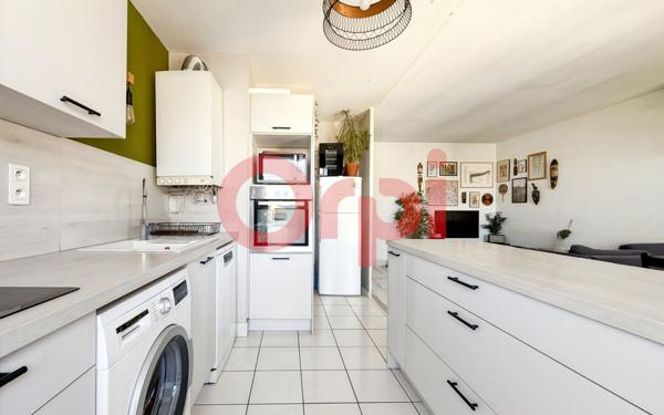 Appartement à vendre    3 pièces • 65 m2 Lyon 8