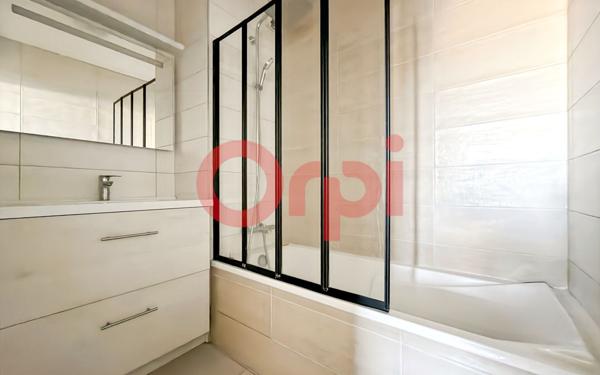 Appartement à vendre    3 pièces • 65 m2 Lyon 8