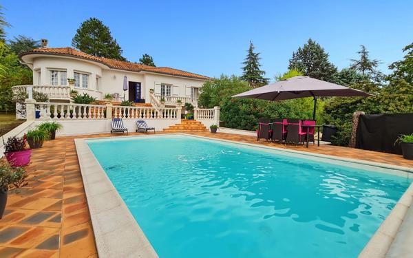 Maison à vendre    7 pièces • 200 m2 Foulayronnes