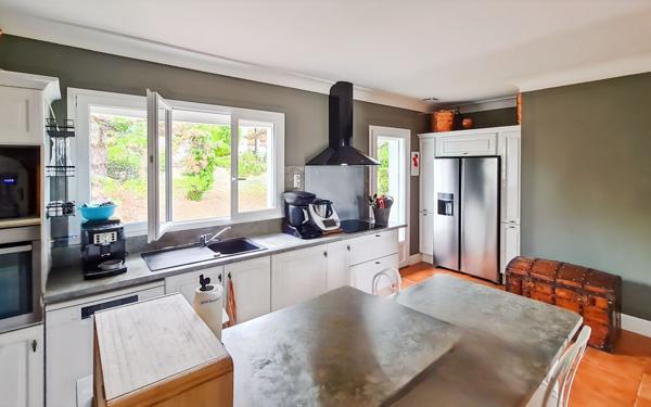 Maison à vendre    7 pièces • 200 m2 Foulayronnes