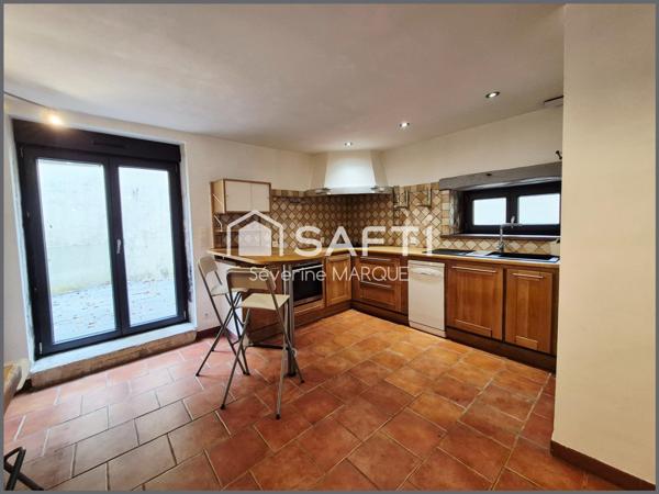 Maison de Village libre sur 3 faces