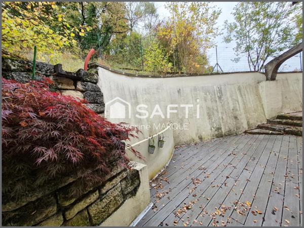 Maison de Village libre sur 3 faces