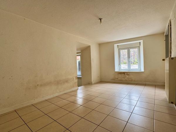 Appartement - 6 pièces - 107 m²