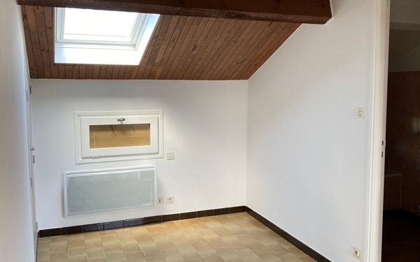 Appartement à louer    1 pièce •  Moissac