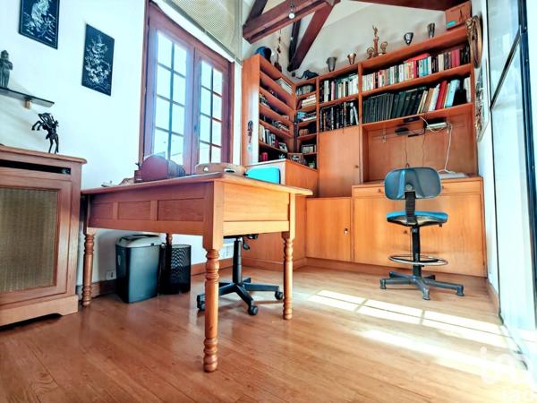 Maison 12 pièces de 312 m² à Saint-Martin-de-Nigelles (28130)