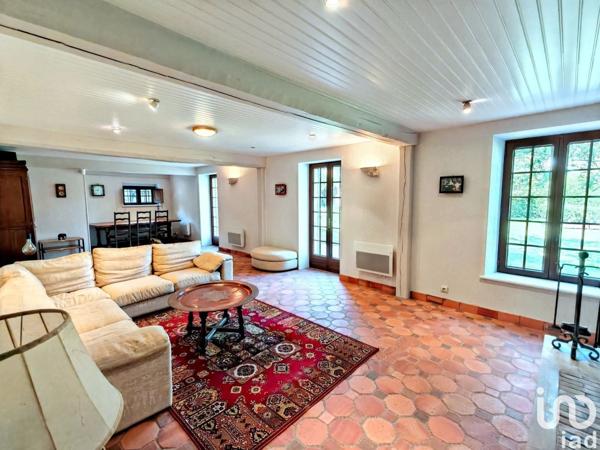 Maison 12 pièces de 312 m² à Saint-Martin-de-Nigelles (28130)