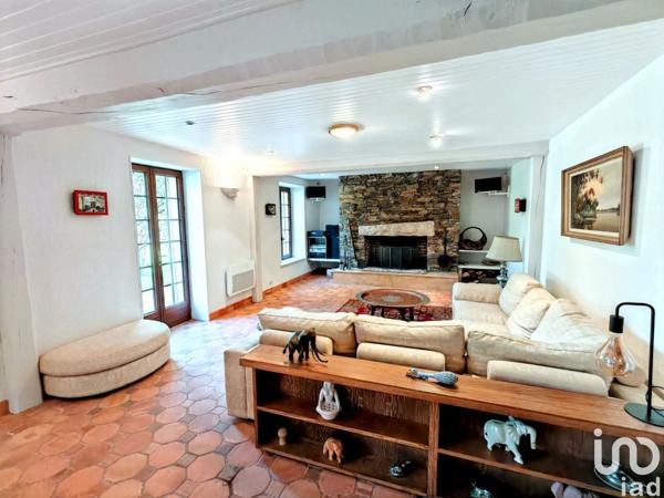 Maison 12 pièces de 312 m² à Saint-Martin-de-Nigelles (28130)