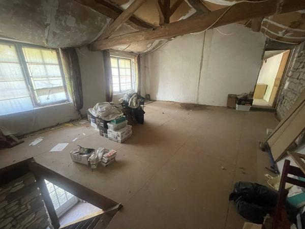 Maison en pierre de 200 m² à rénover