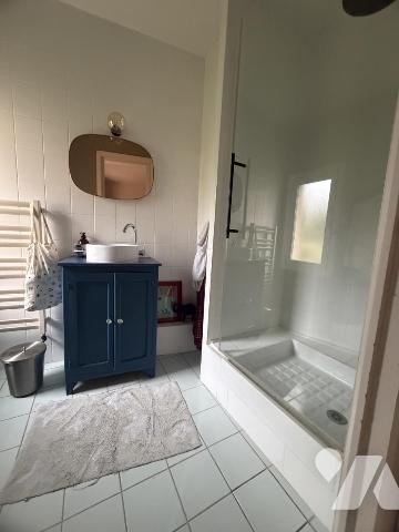 CAEN - QUARTIER HISTORIQUE - ATYPIQUE Appartement duplex de 163 m2 - Studio annexe 50 m2 - Jardin