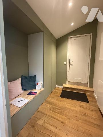 CAEN - QUARTIER HISTORIQUE - ATYPIQUE Appartement duplex de 163 m2 - Studio annexe 50 m2 - Jardin