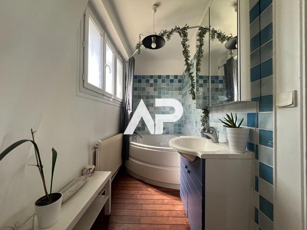 Maison Montmorency 7 pièce(s) 190 m2 975 000 € **  - Référence  1663