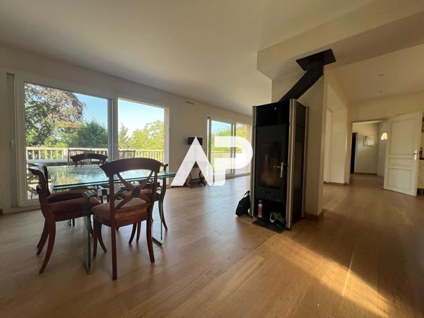 Maison Montmorency 7 pièce(s) 190 m2 975 000 € **  - Référence  1663