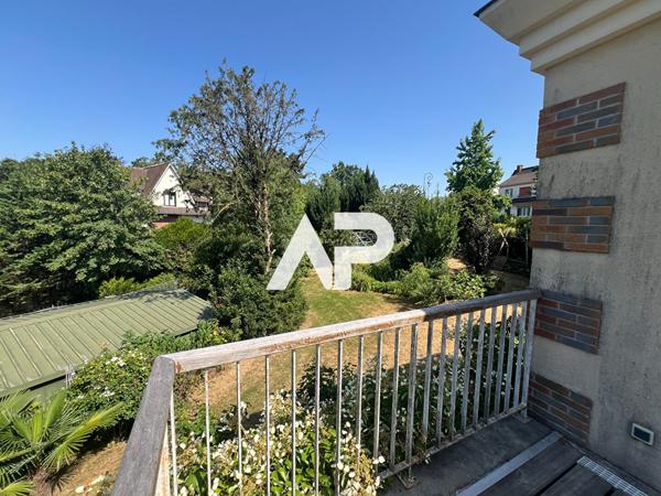 Maison Montmorency 7 pièce(s) 190 m2 975 000 € **  - Référence  1663