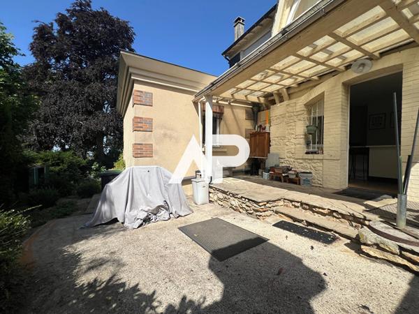 Maison Montmorency 7 pièce(s) 190 m2 975 000 € **  - Référence  1663