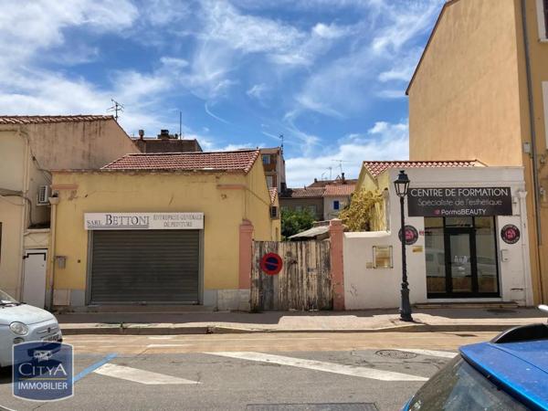 Local professionnel à vendre