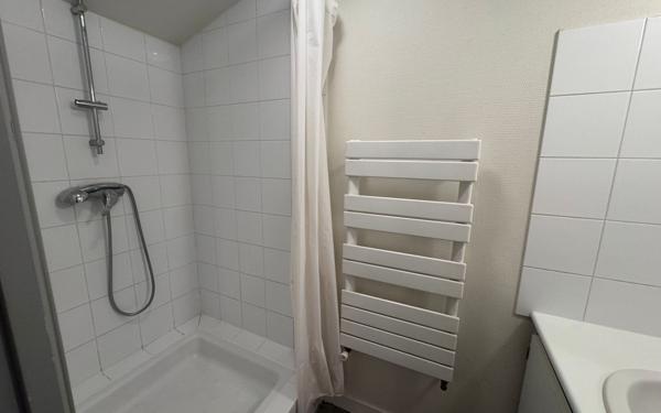 Maison à louer    2 pièces • 49,70 m2 Aytré