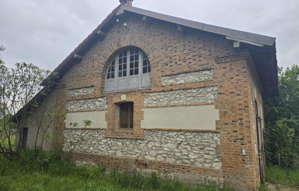 Magnifique Propriété en Sologne avec Maison de Maître et Plus de 96 Hectares