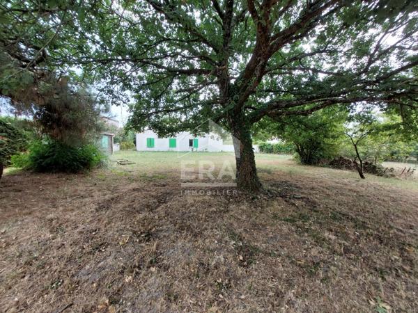 CHARMANTE MAISON AU CALME AVEC UN VASTE TERRAIN - ETAULES