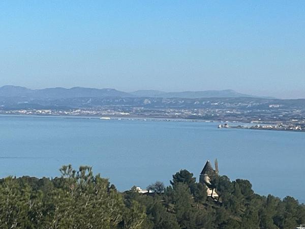 Appartement T5 surface habitable 141M2 - avec vue incroyable sur l'Étang de Berre - cave