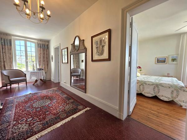 Élégante Maison de Maître avec piscine à quelques minutes d'Eymet