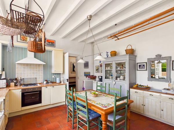 Élégante Maison de Maître avec piscine à quelques minutes d'Eymet