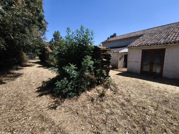 Maison de campagne de 4 chambres avec grange et fort potentiel