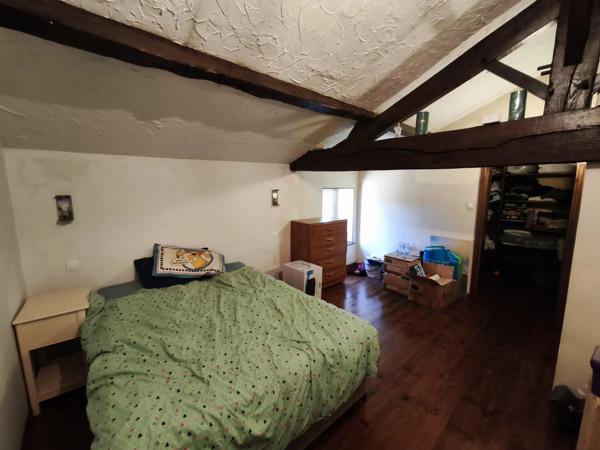 Maison de campagne de 4 chambres avec grange et fort potentiel