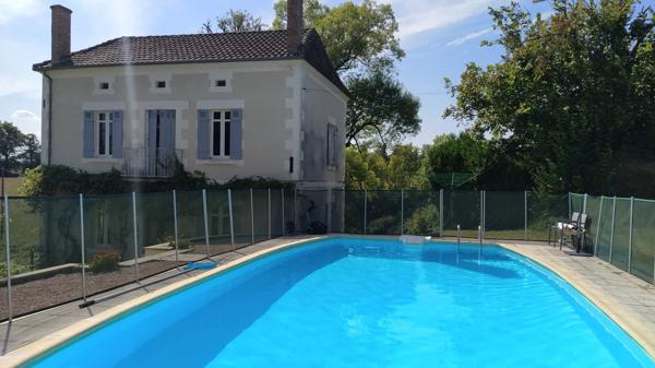Charmante maison bourgeoise avec piscine